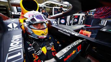 Checo Pérez presume su casco edición especial para el GP de Austria