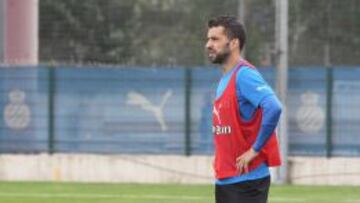 Simao, durante un entreno.