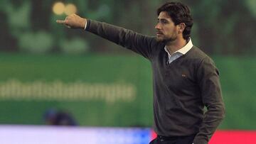 "No soy de 'azúcar' sino de 'sal': el halago despista y debilita"