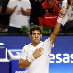 “Me pone contento”: Garin entierra su noche más triste dentro una cancha