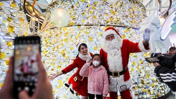 Este 25 de diciembre se celebra la Navidad con Papá Noel llevando presentes. Te explicamos por qué en USA trae los regalos Santa Claus y qué representa.