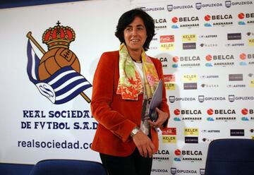 Asumió las riendas de la presidencia de la Real Sociedad tras la marcha inesperada de Miguel Fuentes Azpiroz en junio de 2007. Unos meses después renunció al cargo superada por el clima crispado en el que estaba envuelto el club.