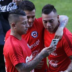 Colo Colo insiste por Valencia