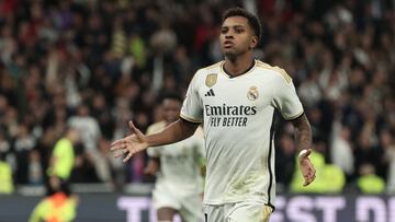 Rodrygo, jugador del Real Madrid, celebra uno de sus dos goles al Valencia.