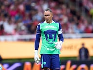Keylor Navas durante el Pumas vs Chivas.