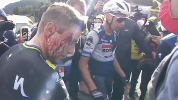 Sin poder frenar y a gran velocidad terminó en el suelo.