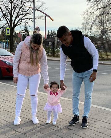 Wilmar Barrios y la felicitación de su esposa: "Feliz día papá, sin duda eres el mejor, te amamos". 