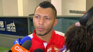 Valdés en zona mixta hablando del supuesto paro