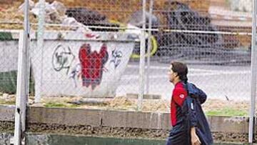 <b>A CASA. </b>Toni no le dejó ayer a Aragoneses ejercitarse.