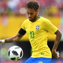 Las claves del papel de Neymar con Brasil: la posición, el talento y la magia