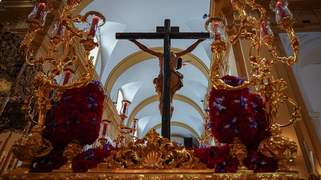 Procesiones del Jueves Santo en Sevilla: horarios, recorridos, itinerarios y cortes de tráfico en Semana Santa 2025