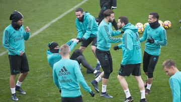 Ceballos y Llorente, fuera de la convocatoria ante el Celta