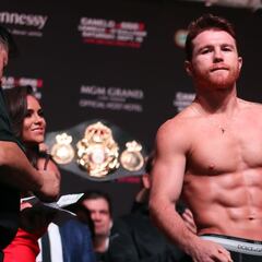 Canelo Álvarez bajaría a las 164 libras para pelear contra Errol Spence Jr