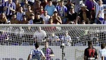 <b>EL SEGUNDO. </b>Manu hace el 2-0 sin apenas oposición.