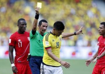 Colombia debuta en las Eliminatorias ante Perú. Ambiente de fiesta y de carnaval en El Metropolitano. 