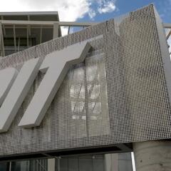 What do we know about the shooting at University of New Mexico that left one person dead?