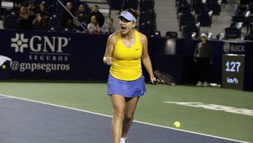 Ukraine’s no.1 seed in tennis, Elina Svitolina, extended her undefeated record with a win over Bulgarian Viktoriya Tomova to reach the quarterfinals.