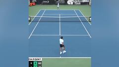 Lo que hace el 112 del mundo tras ganar no lo han visto jamás: increíble pérdida de papeles