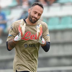 Napoli planea la temporada 20/21 con David Ospina de titular