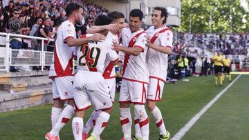 Alegría en el Rayo tras el gol de Embarba.