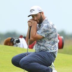 Solo el putter puede frenar a Jon Rahm en Escocia