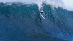Twiggy y McConnell, los mejores entre las olas gigantes de Todos Santos que mandan a Dupont al hospital