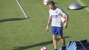 Nelson Vivas en un entrenamiento del Atlético