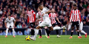 El astro francés no encuentra su mejor forma en el Real Madrid y este miércoles volvió a fallar desde los once pasos, ahora contra Athletic Club.