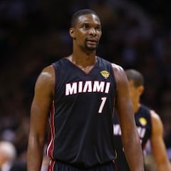 Chris Bosh sale del hospital