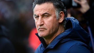 Paris Saint-Germain's French head coach Christophe Galtier reacts prior to the French L1 football match between Paris Saint-Germain (PSG) and Stade Rennais FC at The Parc des Princes Stadium in Paris on March 19, 2023. (Photo by FRANCK FIFE / AFP)