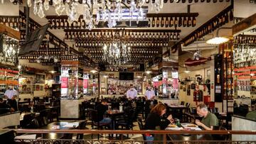 Imagen del interior de un restaurante.