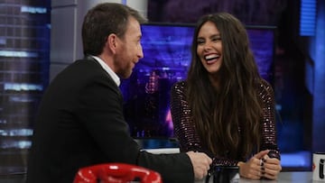 Cristina Pedroche con Pablo Motos en &#039;El Hormiguero&#039; el 12 de diciembre de 2018.