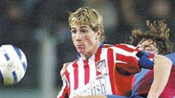 <b>DISFRUTA. </b>Torres prefiere la sensación de jugar a verlo en el sillón.