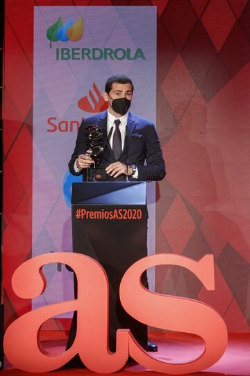 Iker Casillas recibe el Premio Trayectoria.