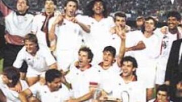 <b>HEREDEROS DEL GRAN MILÁN. </b>Rijkaard, Gullit, Van Basten y Ancelotti jugaron en el Milán de Sacchi.