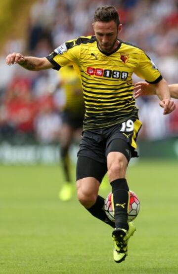 Miguel Layún defensa del Watford.