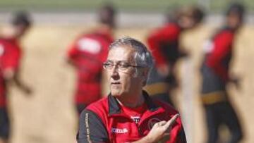 Manzano: "En casa, con nuestra gente, los tres puntos tienen que ser una exigencia"