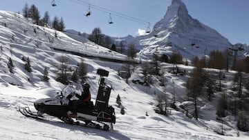 Es un pueblo agrícola a los pies del Matterhorn reconvertido en una estación de esquí de lujo. Cuenta con una gran cantidad de restaurantes gourmet, tantos, que se ofertan viajes que combinan el esquí y la gastronomía. Goza de 200 km de pistas con una nieve de primera calidad.