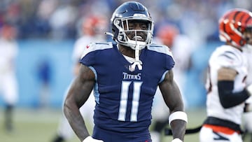 A.J. Brown, wide receiver de los Tennessee Titans, fue reclutado por los San Diego Padres en la decimonovena ronda del draft de 2016 de la MLB.