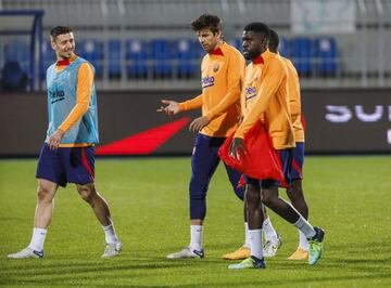 Lenglet, Piqu¨¦ y Umtiti.