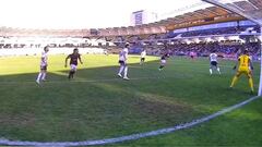 ¿Culpa de Bouzat o González? La jugada que divide a los hinchas de Colo Colo