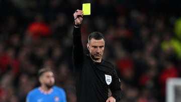 Why was Manchester United-Atletico referee Slavko Vincic arrested?