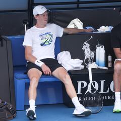 Se avecinan cambios para Sinner: su entrenador se retira este año