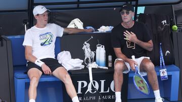 Italy's Jannik Sinner (L) and coach Darren Cahill are seen during a practice session ahead of the Australian Open tennis tournament in Melbourne on January 10, 2025. (Photo by David GRAY / AFP) / -- IMAGE RESTRICTED TO EDITORIAL USE - STRICTLY NO COMMERCIAL USE --