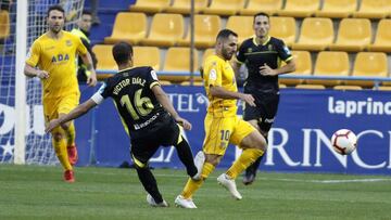 Granada: Con lo justo en los laterales ante el Almería