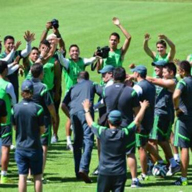 Agua para Louis Van Gaal