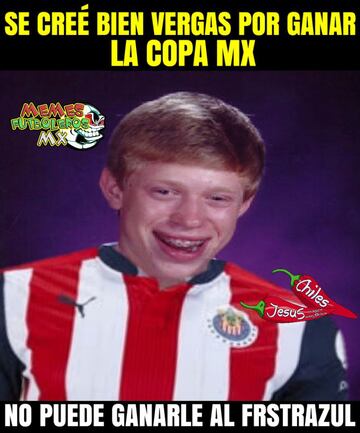 La bruja Zulema le hace el favor a Cruz Azul y los memes se burlan de las Chivas