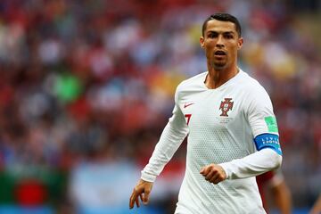 Un jugador determinante en el terreno de juego. En los momentos más apremiantes siempre aparece CR7, así lo fue en el primer duelo de Portugal contra España y también resolvió el partido contra Marruecos.