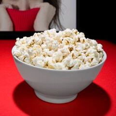 Una oferta de trabajo ofrece 2.100 euros por ver 25 películas navideñas