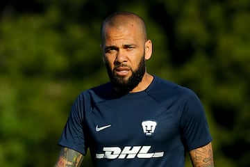 04/08/22 ENTRENAMIENTO DEL PUMAS PRETEMPORADA 

 DANI ALVES 